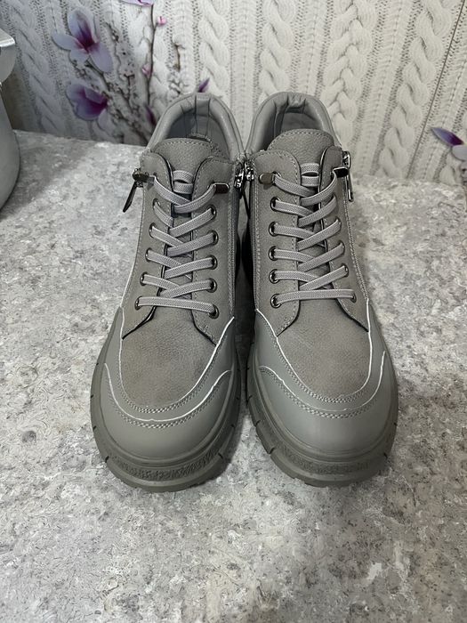 ПРОДАМ женская обувь