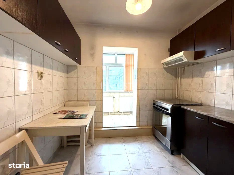 Apartament 2 camere, decomandat, 51 mp, zona Nicolina 2, Iasi — fotografia 1