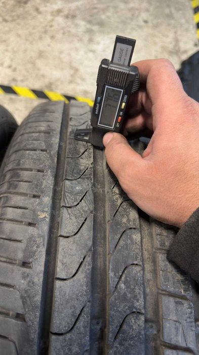 235 50 19 vara Pirelli Scorpion Verde