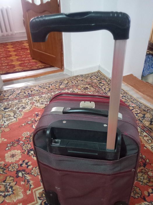 Чемодан маленьк с минусом