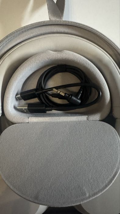 Sony WH-1000XM5 – като нови, ползвани 2-3 пъти