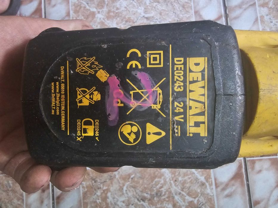 DeWalt ferastrau, picamer, baterie, bolti si lame