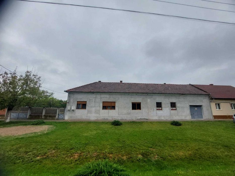 Vând casă în Pâncota