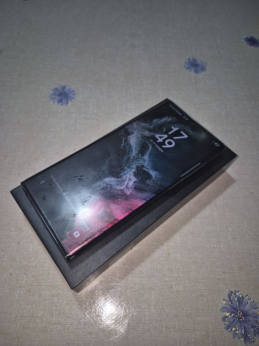 Продам Samsung S22 Ultra