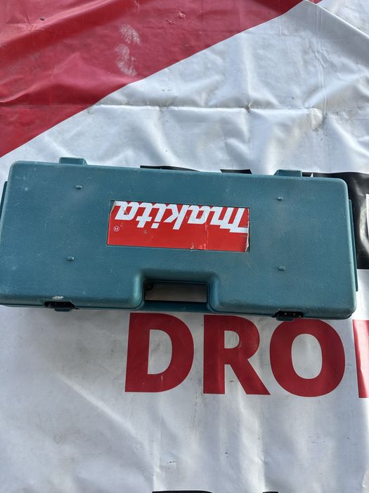 Ferastrau sabie Makita