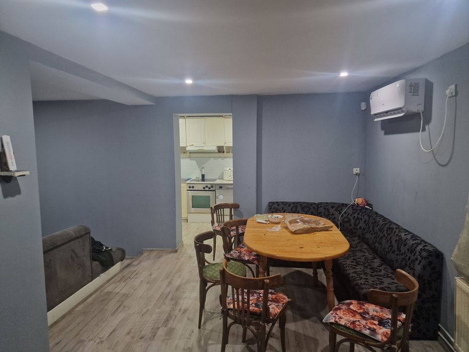 Продава се къща до старческия дом