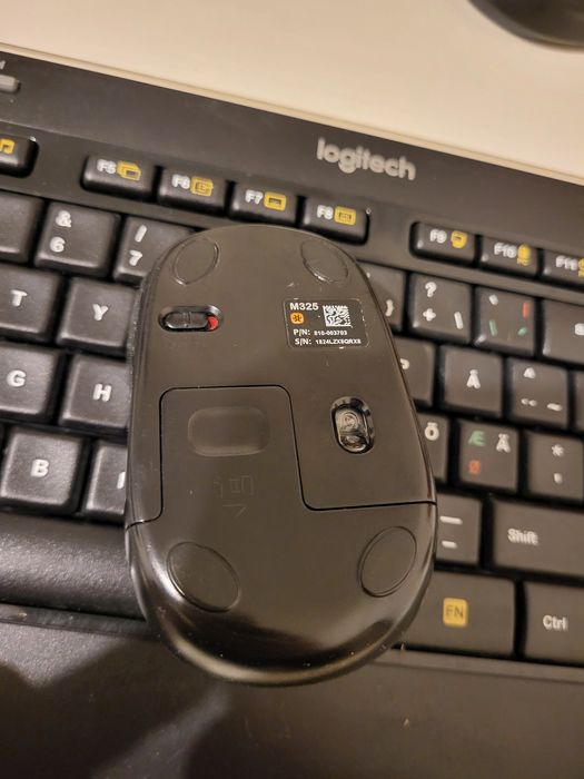 kit logitech tastatura k520 cu mouse m325 + un unifying