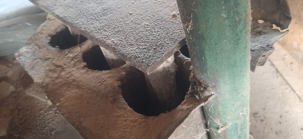 Presa brichete manuala.