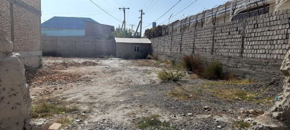 Ер участкаси сотилади (Курилиши битмаган)