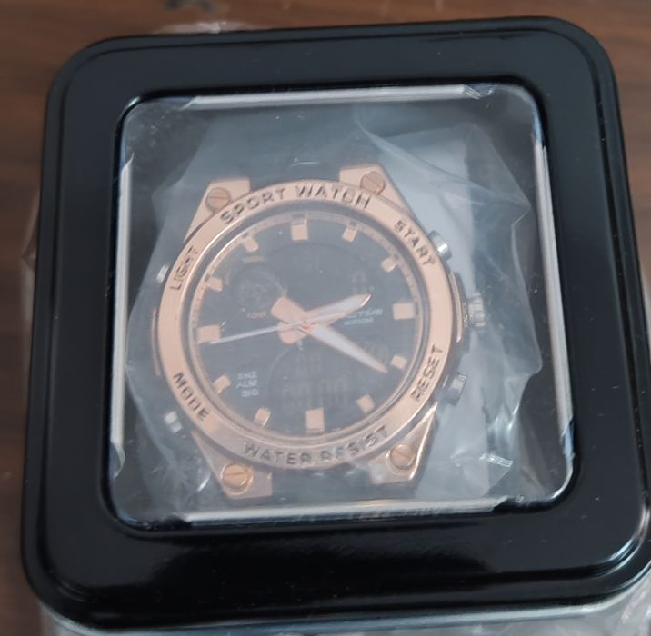 Vând ceas de damă, fete