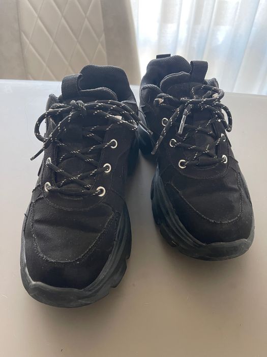 Маратонки с висока подметка House