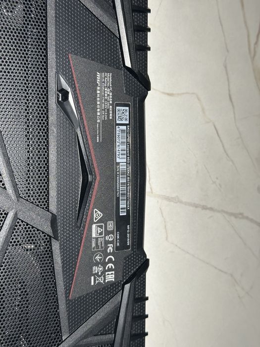 MSI GP65 Leopard 9SD (i7-9750H, GTX 1660 TI)