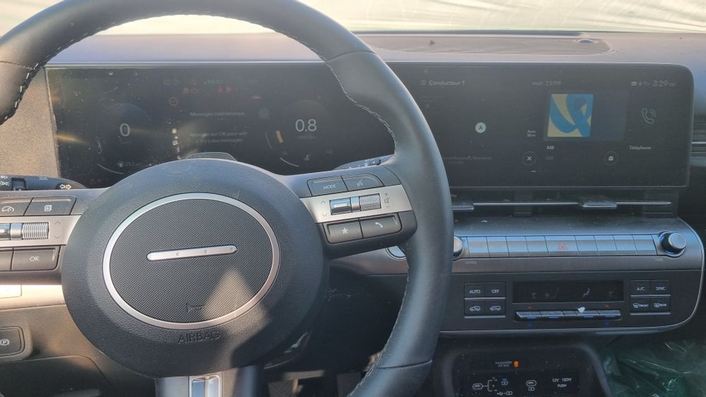 Hyundai Kona Avariat  2025 benzina România