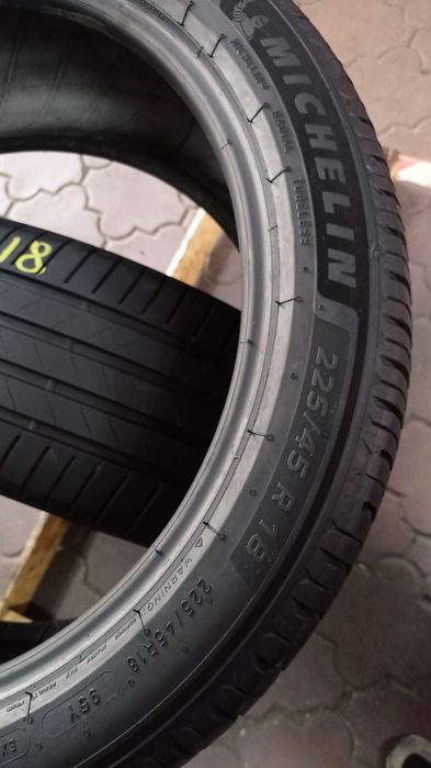 anvelope Bridgestone,Continental,Michelin 225/45/18