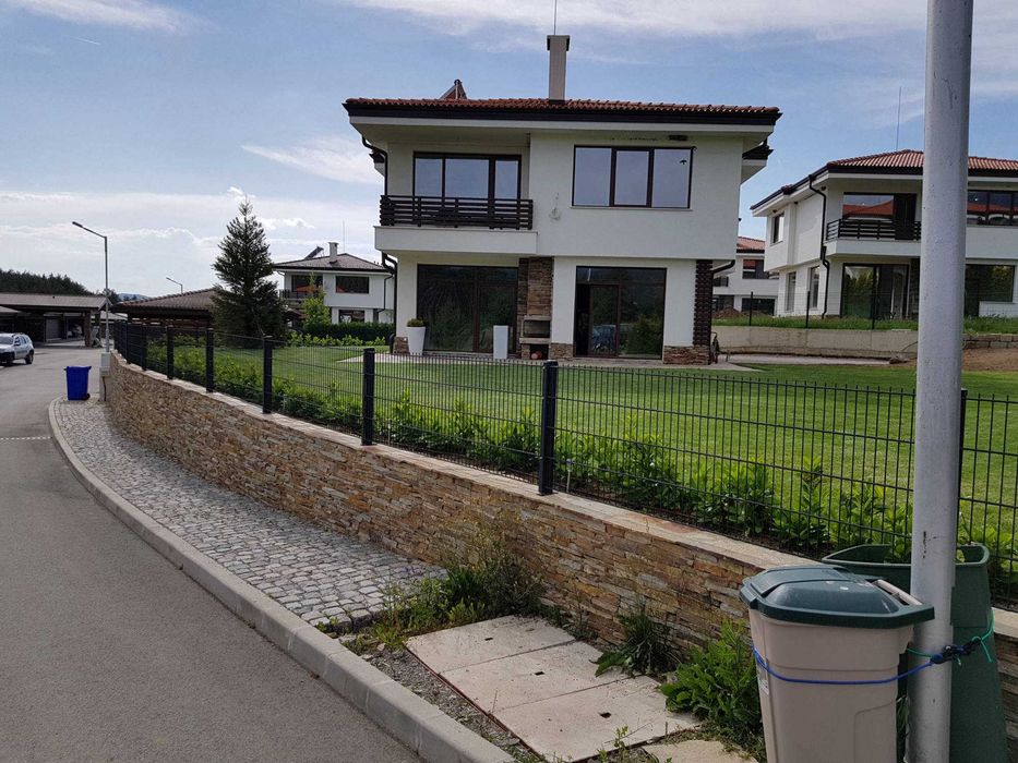 Продава се Къща в с. Рударци, Област Перник - 200 кв.м за 2000 €/кв.м - Снимка #1