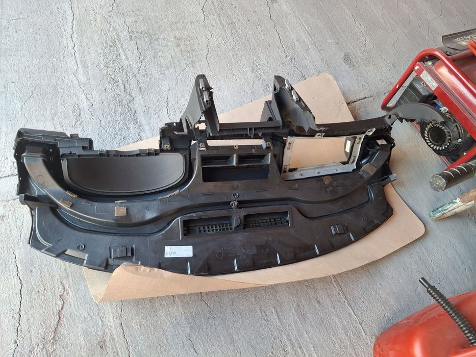 Capota si ușă stânga, planșeu bord, Skoda Superb 1 ( 2001-2008)