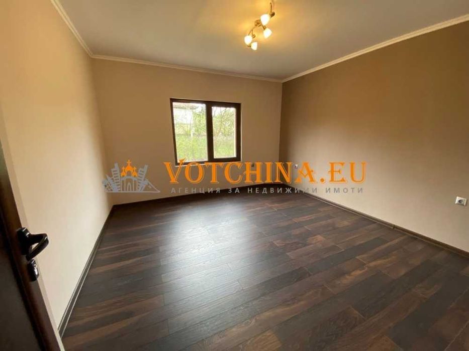 Продава се Къща в Варна, Център - 110 кв.м за 348 €/кв.м - Снимка #3