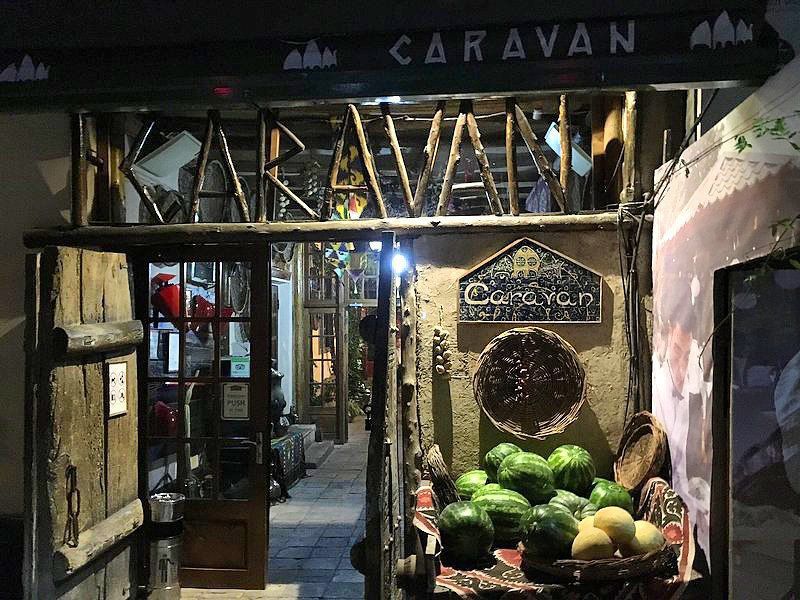 Продаются здания ресторана Караван