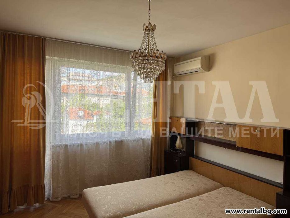 Дава се под наем Тристаен апартамент в Пловдив, Център - 120 кв.м за 612 € - Снимка #8