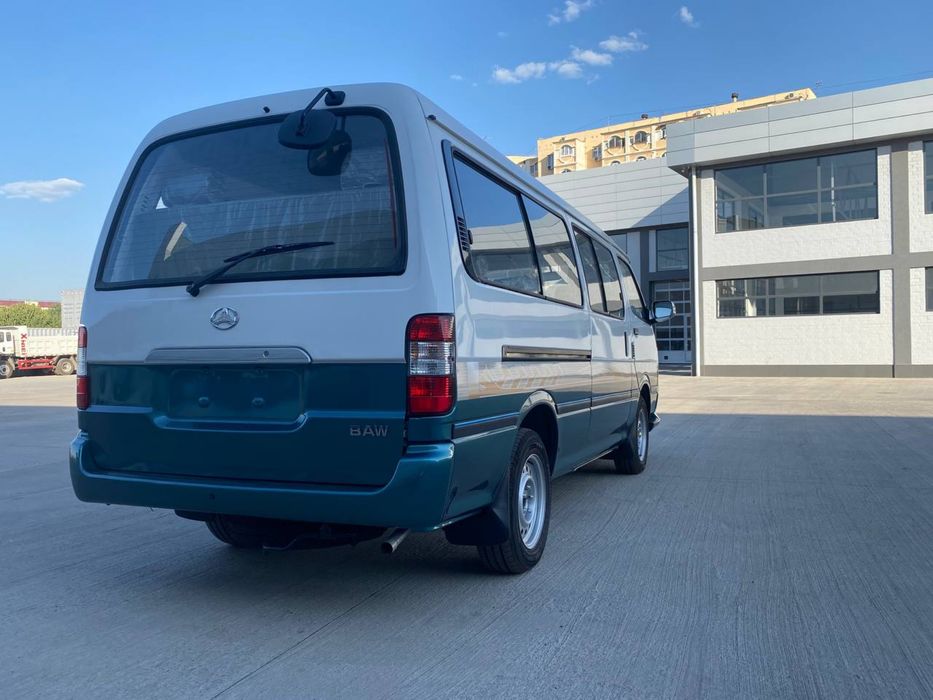 Микроавтобус