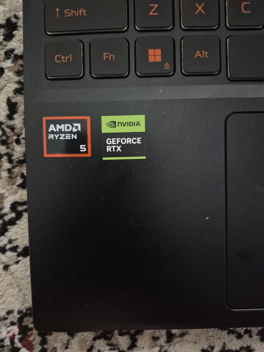 NITRO V16 AI srochna sotiladi