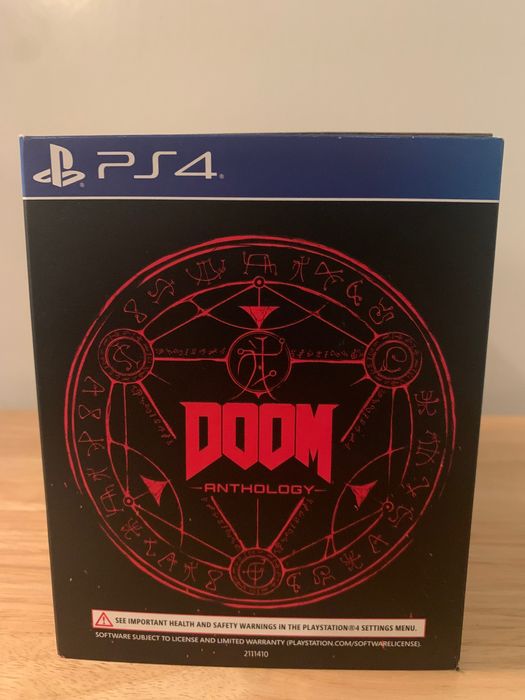 Игра за PlayStation 5,4,3,2 Doom Anthology с кодове и пистолет подарък колекционерска закупена от САЩ