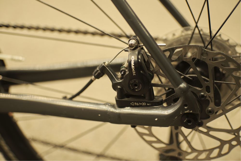 шоссейный велосипед giant contend ar3