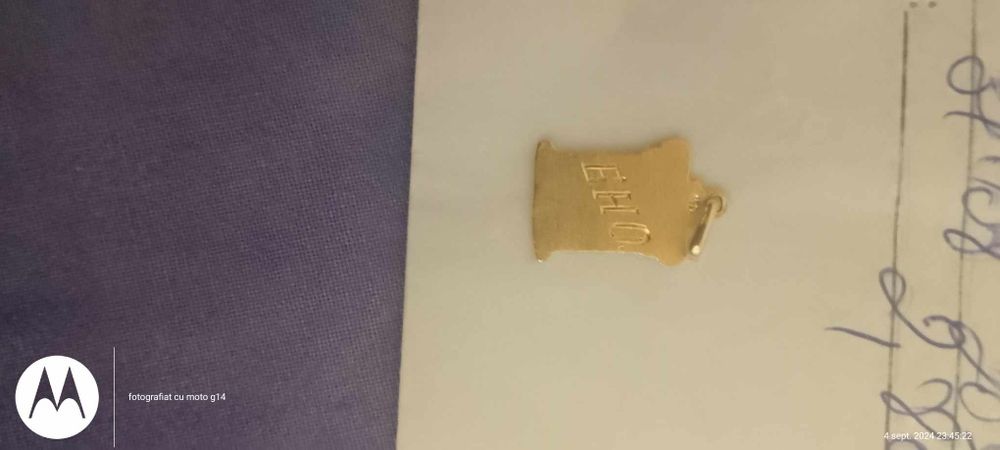 iconiță 18k g 2.80 este din Spania este ca nou