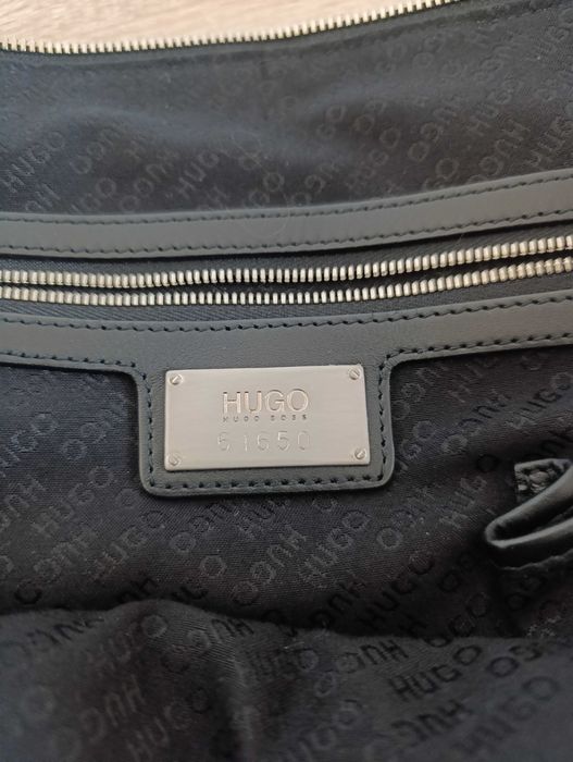 Geanta piele Hugo Boss originala.
