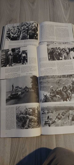 Carti , 3 volume DER ZEITE WELTKRIEG , stare foarte buna ! Razboi