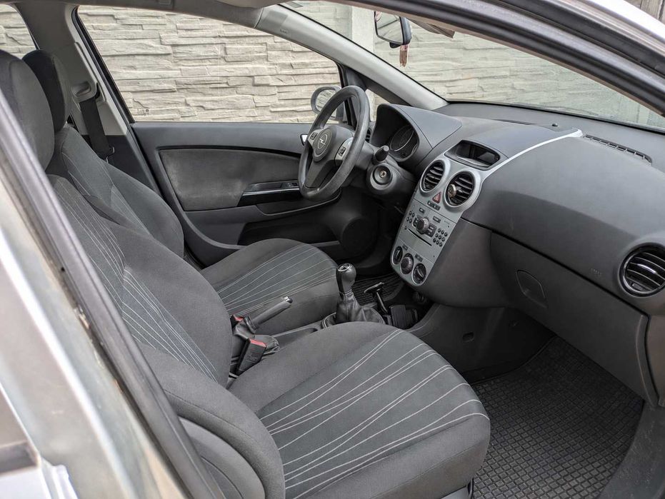 Opel Corsa D 2008
