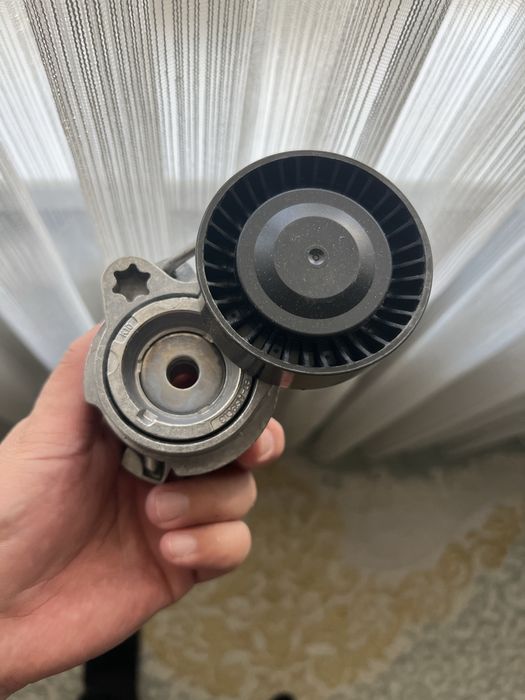 Натяжитель ремня BMW745, BMW 545