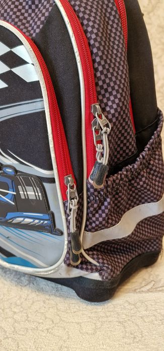 Рюкзак школьный.