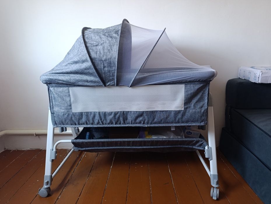 Продам манеж люльку б.у 10000