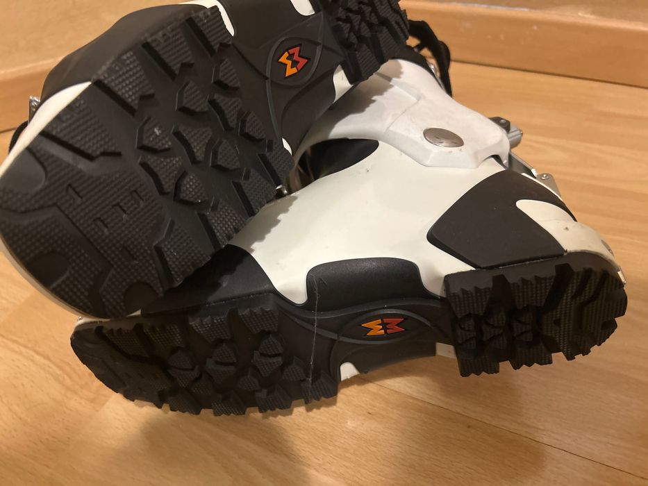 Ски обувки за  жена 245мм