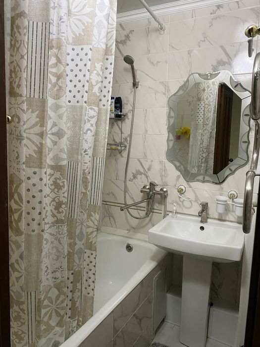 Суточная квартира. Мкр восток.