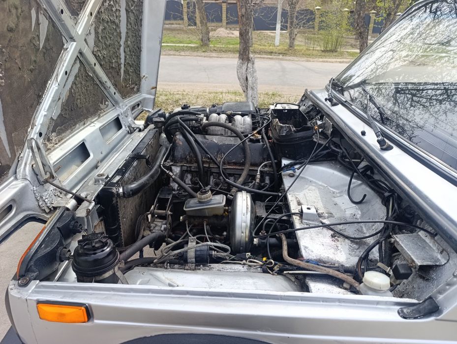 Продам ниву 5 дверную