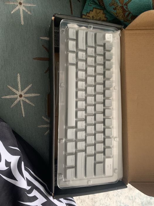 игровая клава продаю срочно