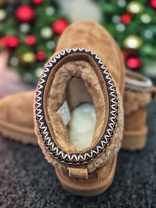 Чисто нови боти UGG (37номер)- бежов цвят