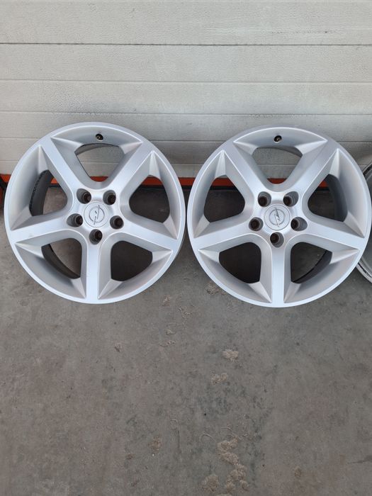 Оригинални джанти за ОПЕЛ ФИАТ СААБ АЛФА OPEL R17 5x110 ET39 7J