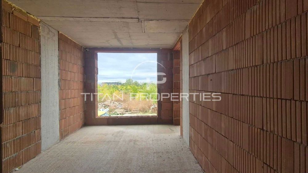 Тристаен апартамент Христо Смирненски