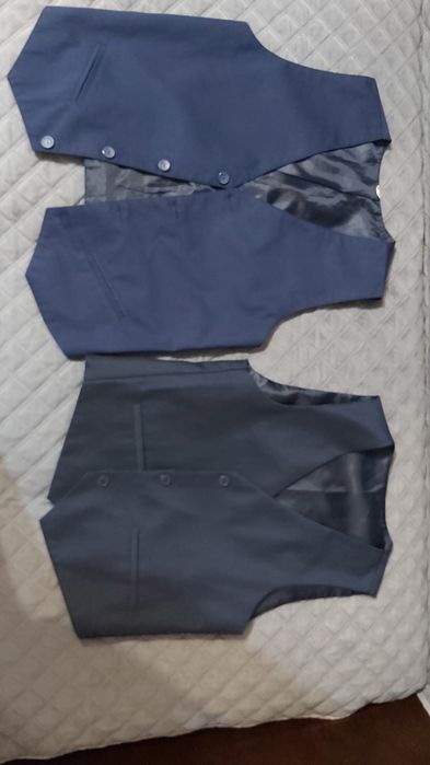 Продам школьные жилетки