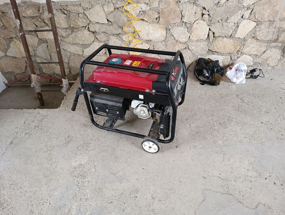 Generator 6kw li sotiladi