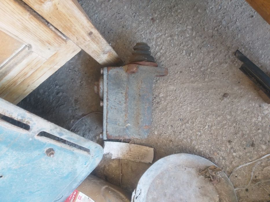 Блок газ 53 3307 с дыркой