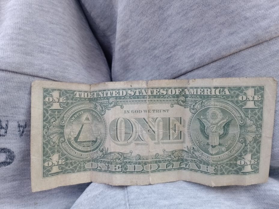 One dolar  an. 1995