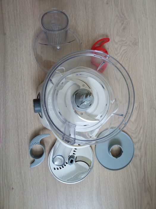 Кухненски робот Bosch - MCM3100W, 800W, 2 степени, 2.3 l, бял