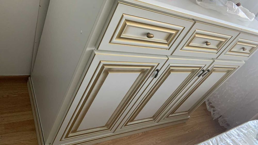 Комод, белый цвет