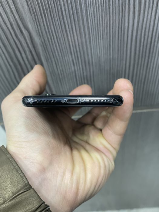 Iphone x 64 gb hamma narsasi ishlidi