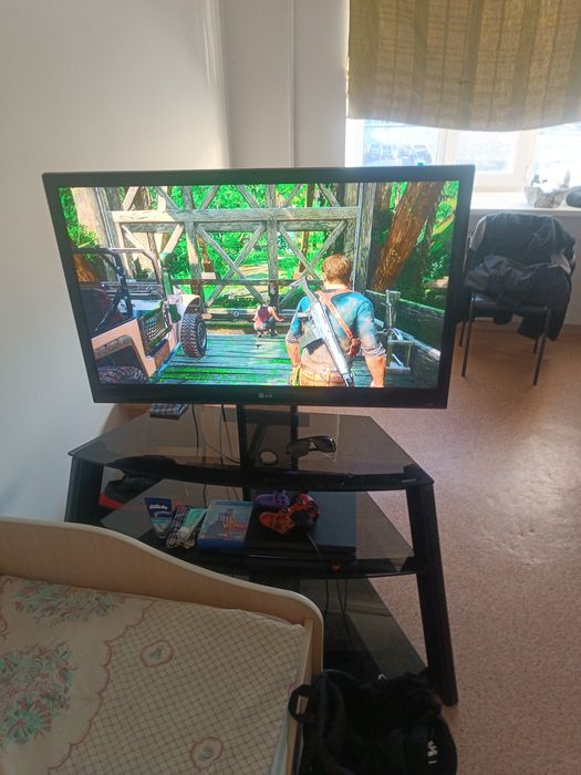 Продам телевизор