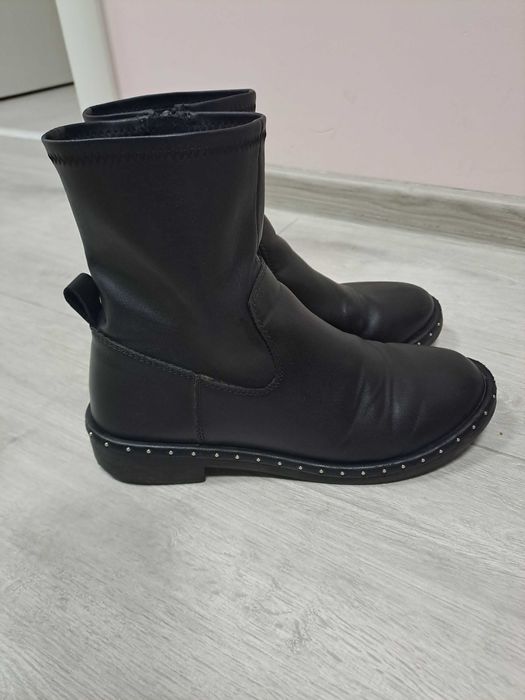 Боти за момиче Зара